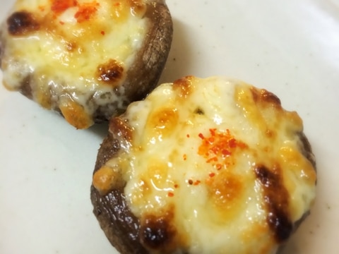 お弁当に 簡単 しいたけのマヨチーズ焼き レシピ 作り方 By Ajisai624 楽天レシピ